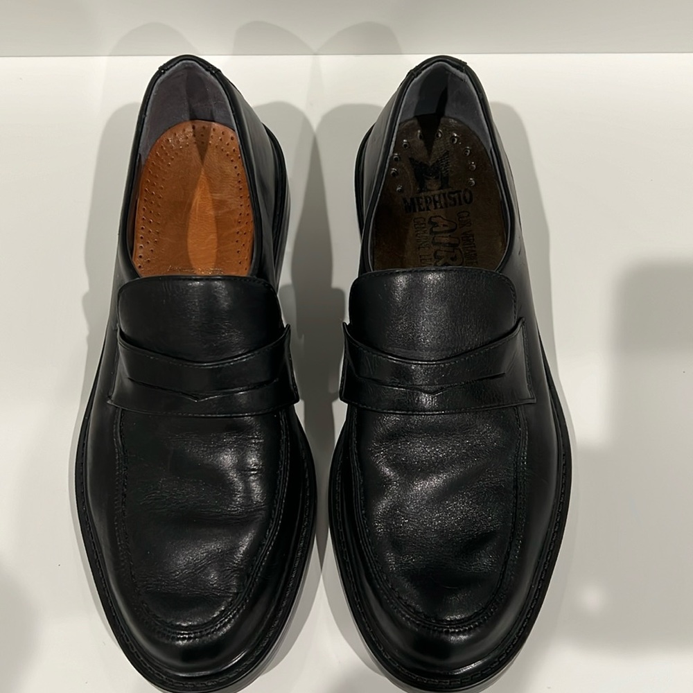 Men’s Mephisto Air Jet Black Leather Loafer Size 8.  Worn only once
